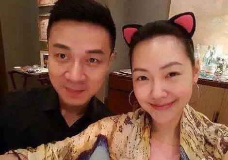 某女星不嫁富豪改嫁男演员，竟是怕孩子铁锤了她鼻子是整的？