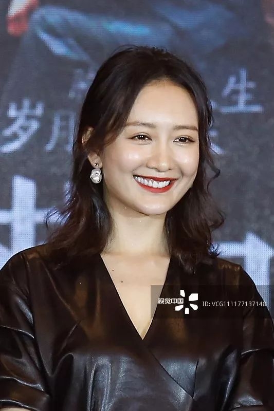 粉红女郎翻拍王鸥演万人迷？可她都胖出慈祥脸了