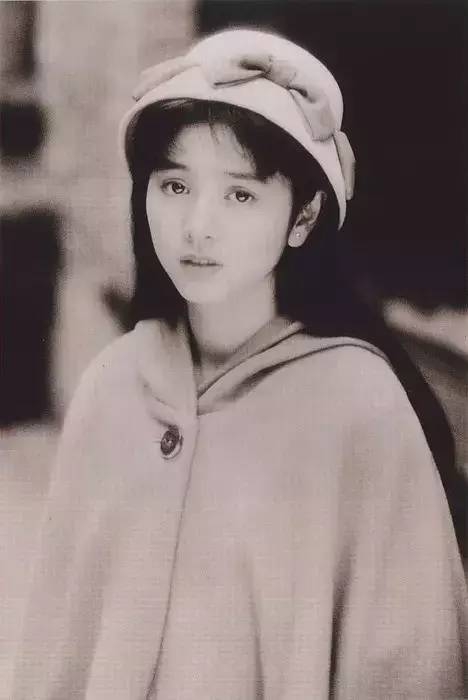 离婚内幕曝光，因为老公满足不了她，玉女人设彻底崩塌
