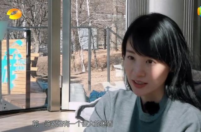 章龄之跟陈龙上节目被指全程不恩爱！章龄之回应：小作怡情
