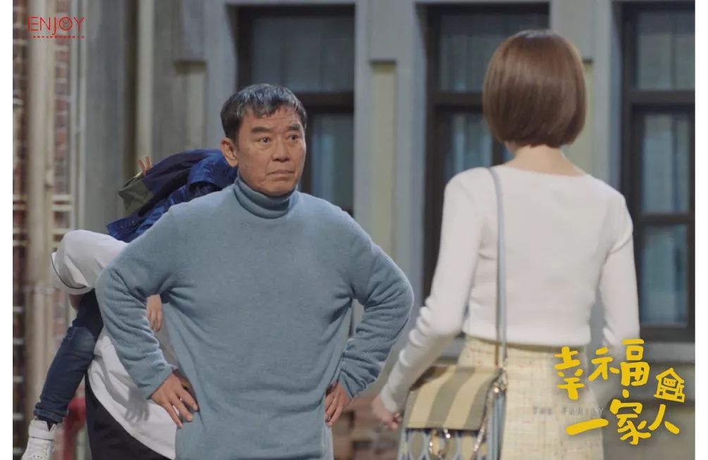 “演艺圈前辈”李立群发言：小鲜肉红，是因为老演员表现不够精彩