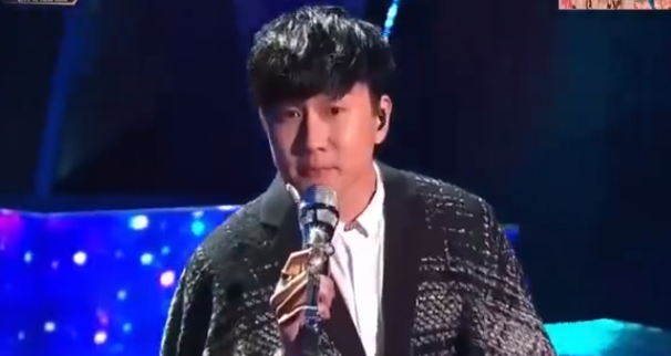 林俊杰MAMA震撼开唱 网友赞：歌美人帅！
