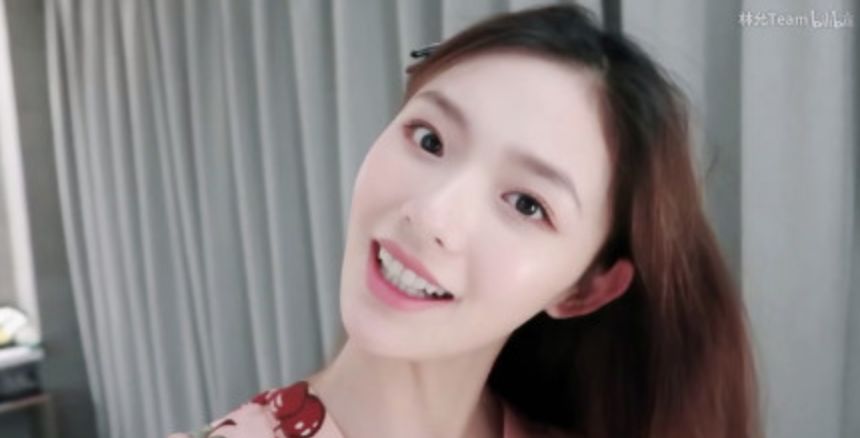 林允的牙套脸又严重了！这次直接变成五边形…