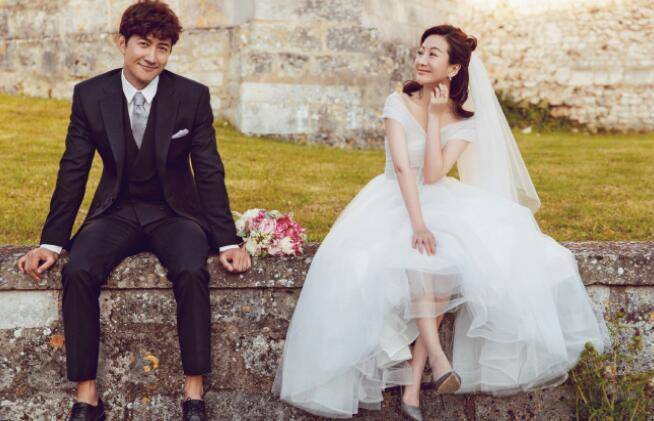 演员王阳首晒婚纱照，爱妻竟是《十八岁的天空》里的她！