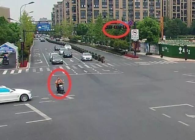 幸“盔”有你！骑电动车安全出行