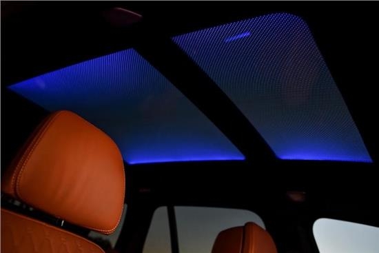 全新BMW X5完美演绎现代豪华科技