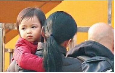 劉德華6歲女兒首次公開露面，網友：長得真像劉德華 娛樂 第9張