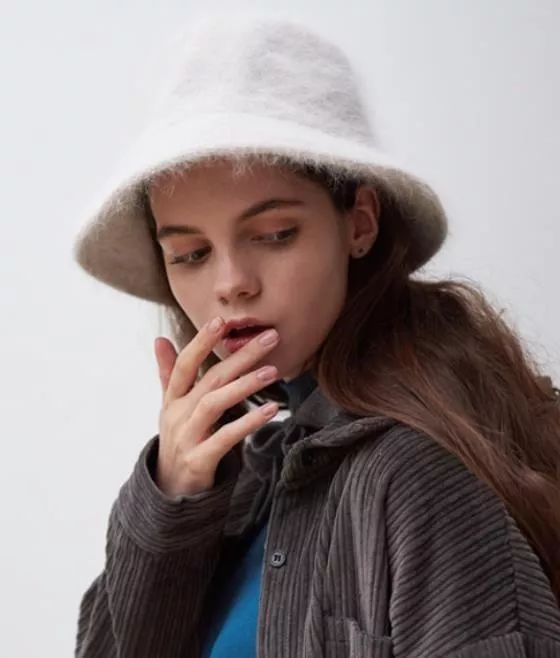 30件冬季必备毛绒绒单品，既能保持温度也能拥有风度！