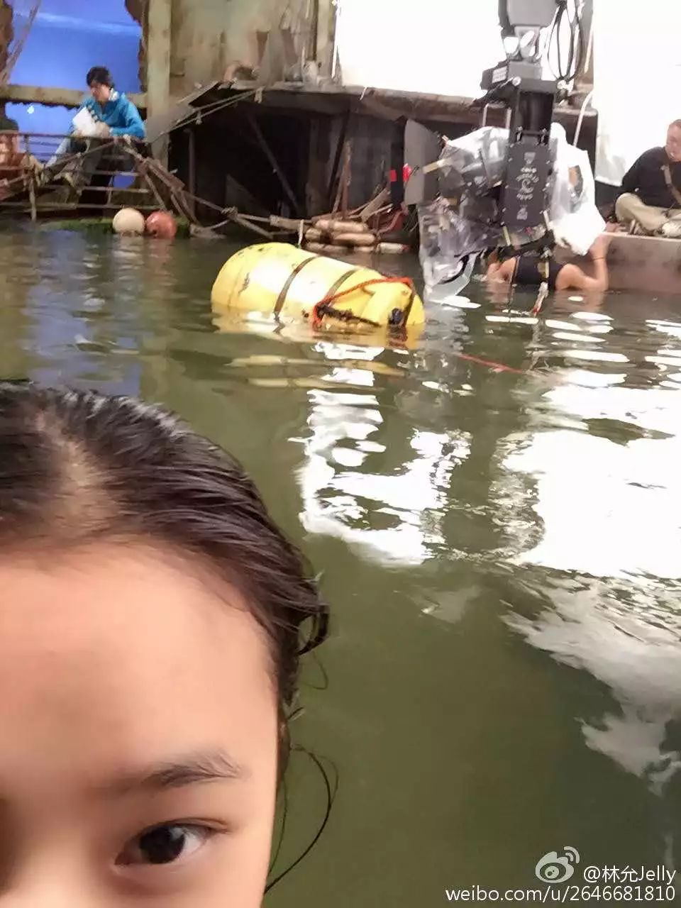 傅园慧和林允常年泡在水里，来大姨妈了怎么办？