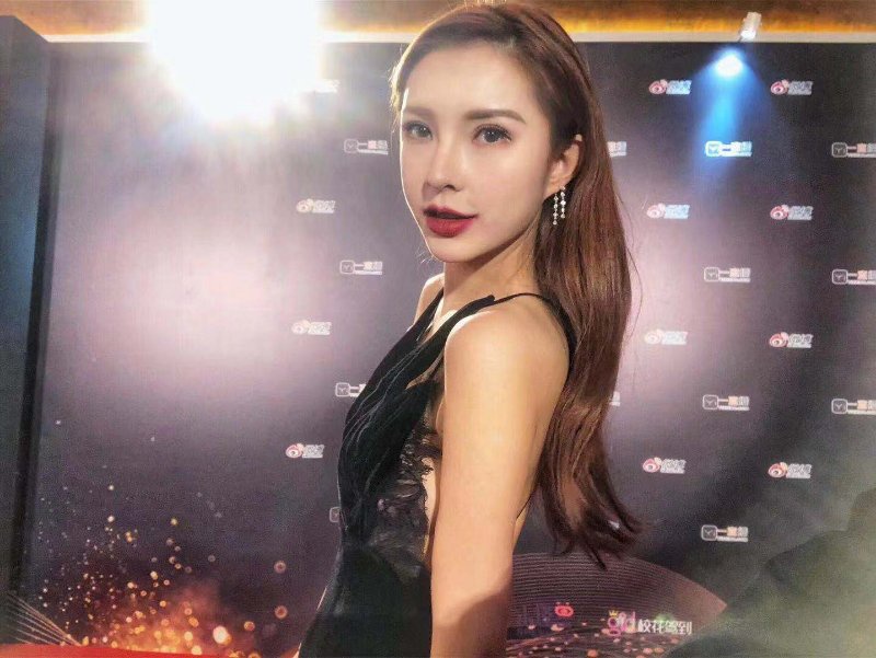 淘宝红人王梓傲实力演绎时尚女王范 惊艳全场