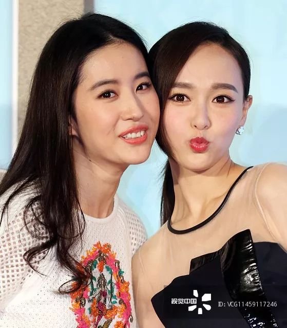 好久不见的刘亦菲晒素颜照了，她可能是娱乐圈老得最快的女明星…