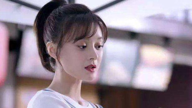 王凯初恋整成低配版沈梦辰！连她整形后遗症的朝天鼻也照搬了···