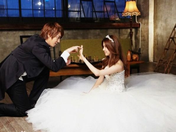 秀智提前中年发福？不过脸肿了一大圈还是比不上这位胖到脱相了···