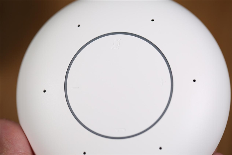 能打电话的音质担当 荣耀YOYO智能音箱首发评测：有事您说话