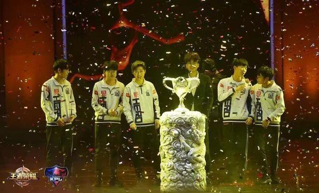 2018KPL年终盘点老牌战队接连陨落 后起之秀称霸联盟