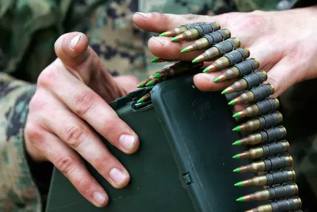 CS的B51“大菠萝”是什么枪?美军现役机枪中国也在生产?