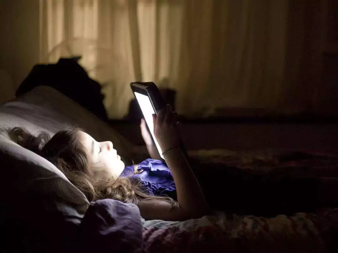 Using Media Devices at Bedtime More Than Doubles Risk of Poor Sleep in ...