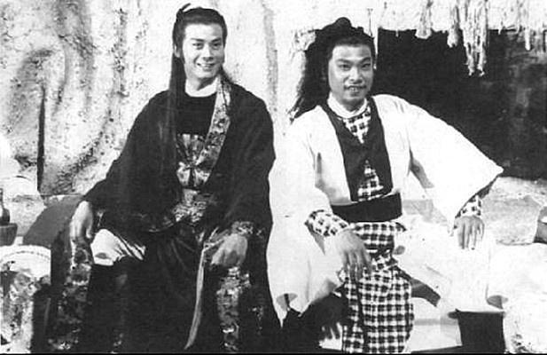 66岁吴孟达上《十三邀》谈星爷：有机会喝酒聊天，愿意话忆当年