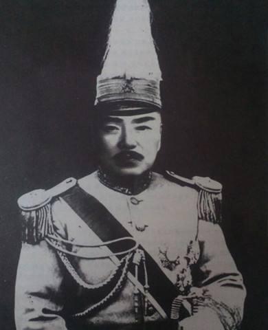 张作霖死后,他的结拜兄弟如何自处?有人拥护少帅,有人当汉奸!