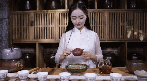 难以置信（喝茶应该注意的礼仪有哪些）喝茶应该注意的礼仪是什么，喝茶前都应该注意哪些礼仪，你真的知道吗？，万古基缘，