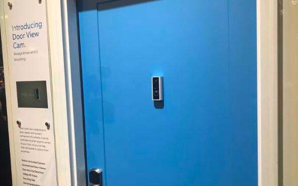 传统猫眼的末日？家用智能安全摄像头亮相CES2019