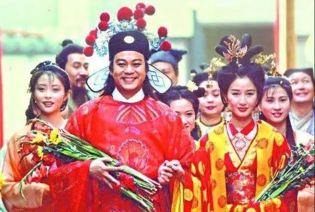 她流产两次，男方却躲去非洲，等到回国爆红，她终于被宠上天
