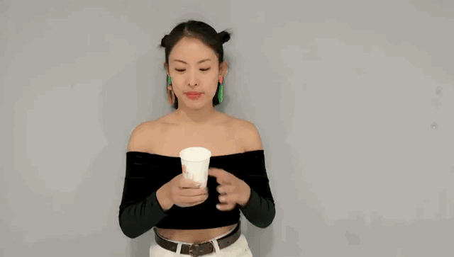 真人实测6款故宫云鹤螺钿系列口红，故宫IP最后的挽尊机会？