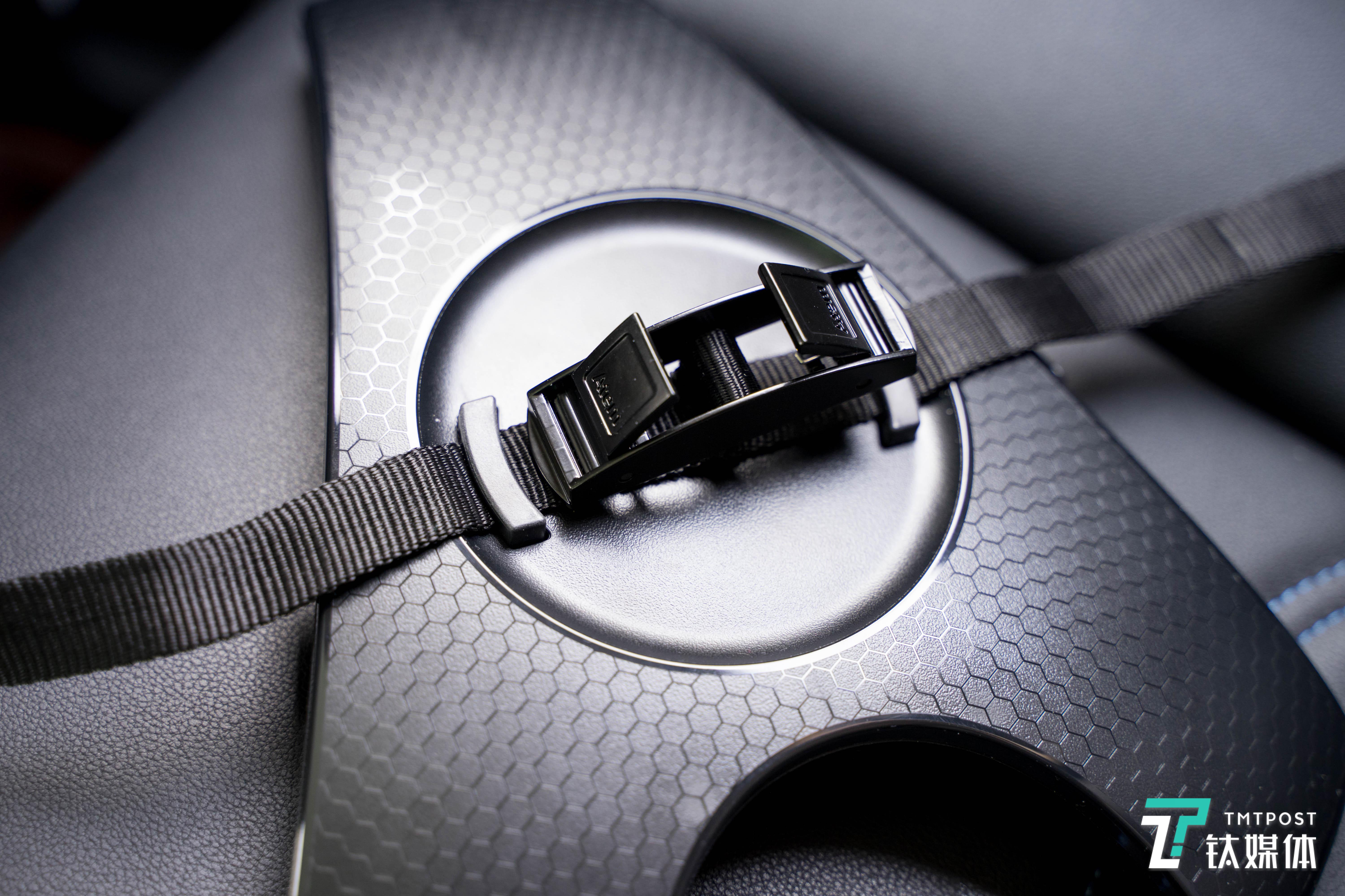 多重过滤、噪声低，IQAir Atem车载空气净化器评测 | 钛极客