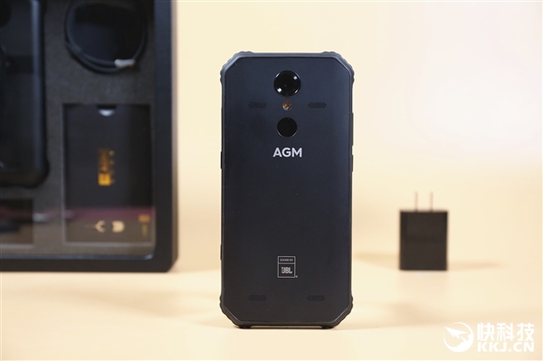 AGM H1礼品版开箱图赏：送爸妈的好礼物