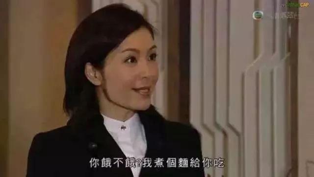看完孙艺珍37岁逆龄17岁“神仙化妆法”，知道她为何能迷倒玄彬了