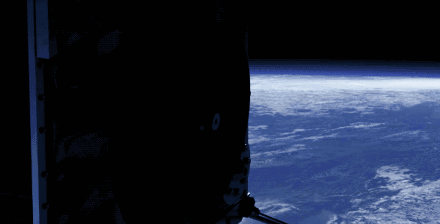 日本射了场人造流星雨,一颗6万块,看一次就破产