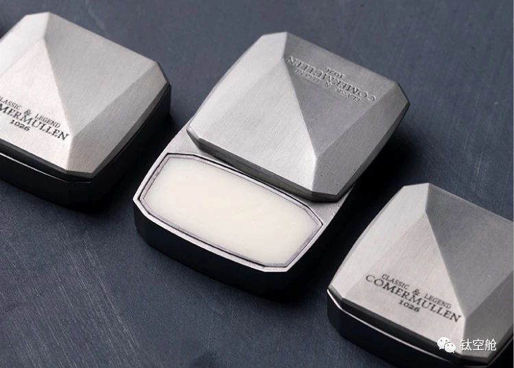 让男士涂香水变成一件很酷的事情，既是香水也是手玩｜智慧星球