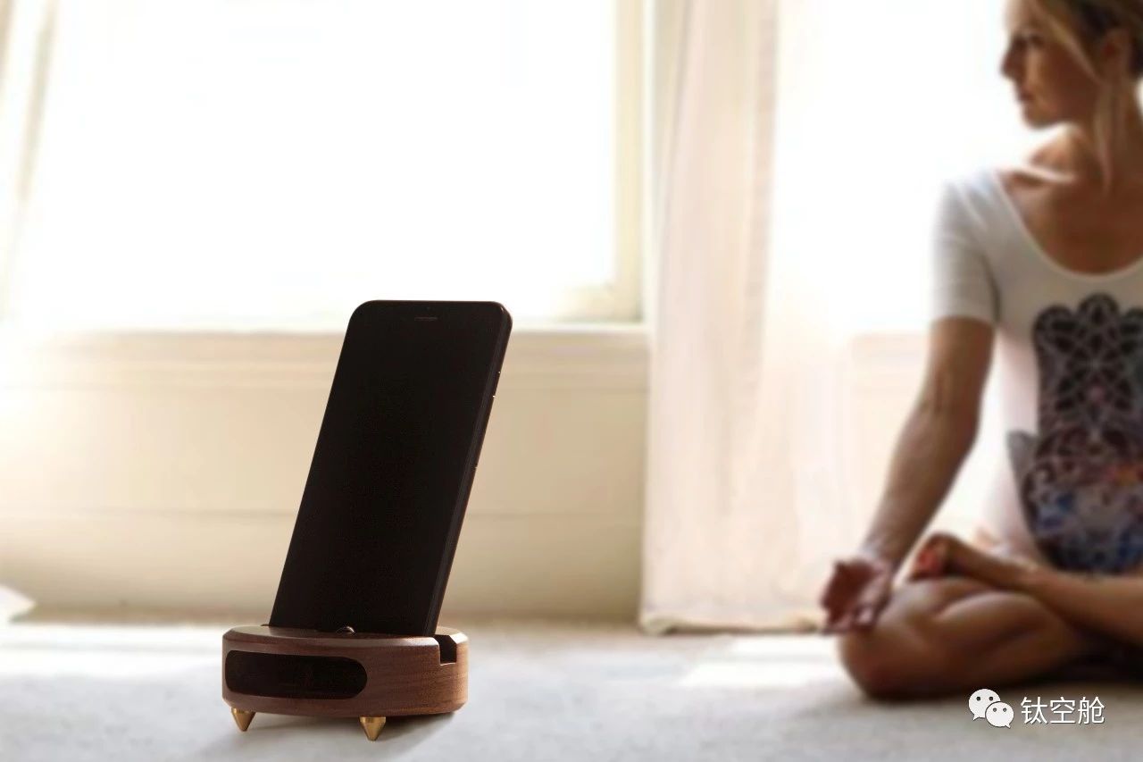 “逃回”北上广的第一天耳朵怀孕了，万人追捧的小怪兽原木音箱，无需插电，纯粹原声｜小话题