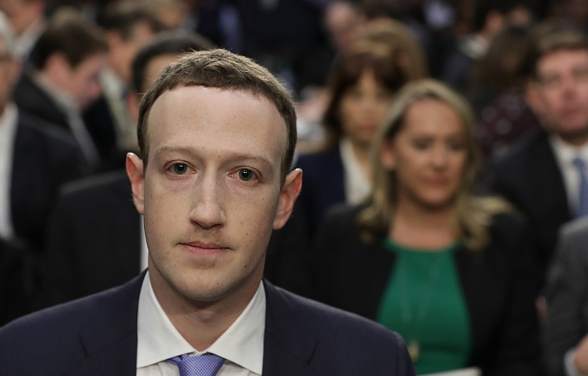 重压之下，扎克伯格要如何“闯关”？