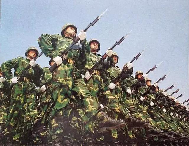 仅仅22年！97式到17式，中国作战靴都有哪些型号？