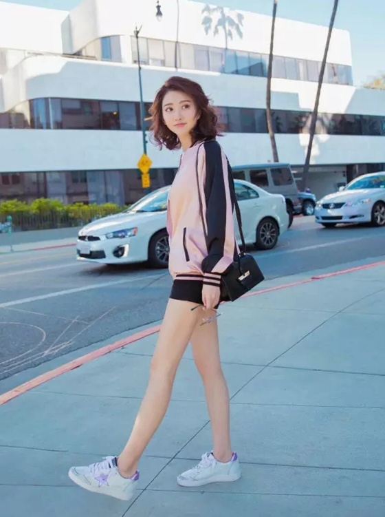 开春第一双鞋，我选择人气款小白鞋，做百变搭配女王