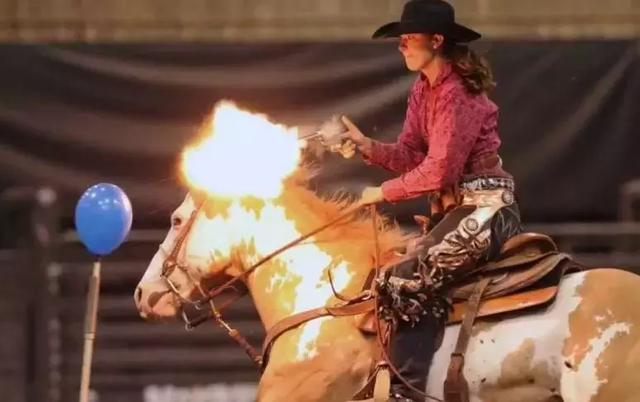 空包弹真的打不死人?李小龙儿子就死于空包弹!