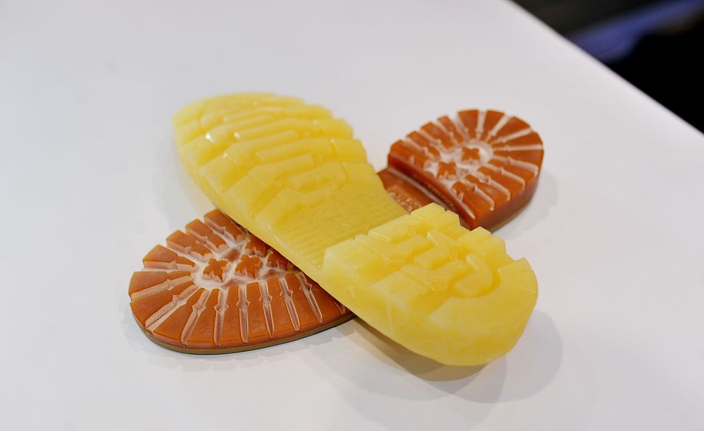 担心鞋子开裂？3D打印能让材料自我修复了