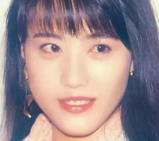 金庸曾说过:“早知道是她演周芷若,我就改结局了”