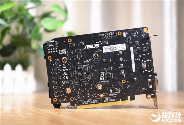 仅一颗风扇！华硕PH GTX 1660 Ti O6G显卡拆解图赏