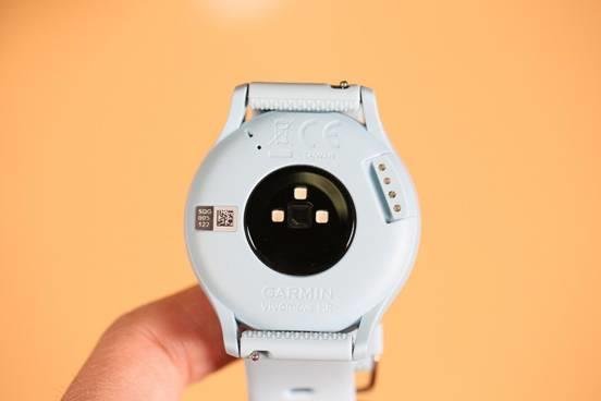 迪丽热巴同款 Garmin vívomove HR评测：指针、触控合体的高颜值腕表