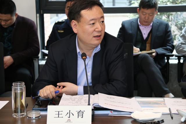 3月6日上午,西安曲江新区管委会王小育副主任主持召开全区2019年建筑