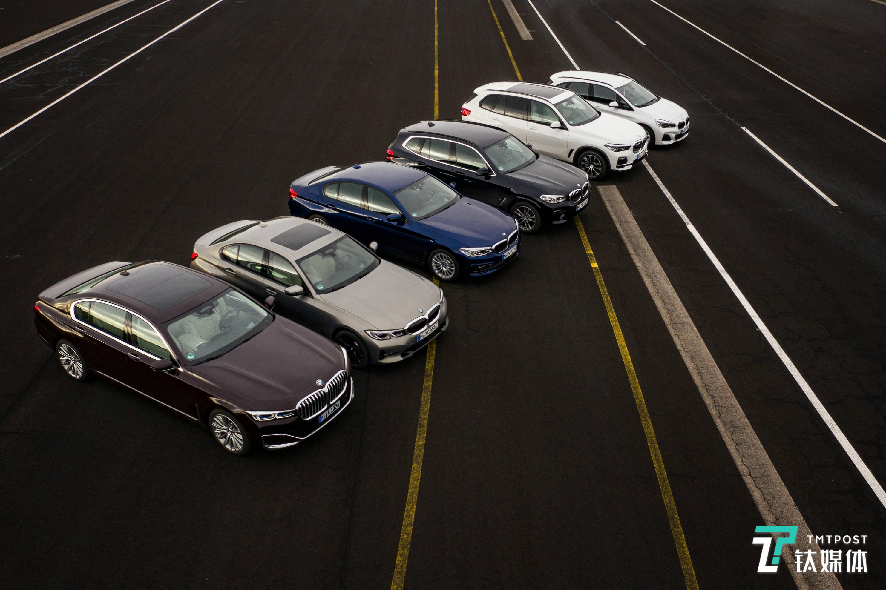 全面推动电气化进程,宝马6款混动车型日内瓦车展首发 | 一线车讯