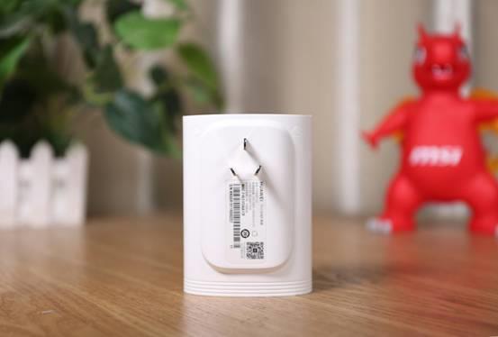 自研凌霄芯片加持！华为路由Q2 Pro评测：任意户型、满屋信号飞檐走壁