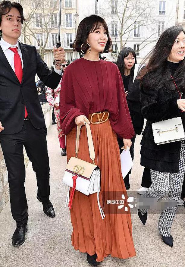 宋祖儿出席活动被抓拍，网友：脸怎么这么肉了？