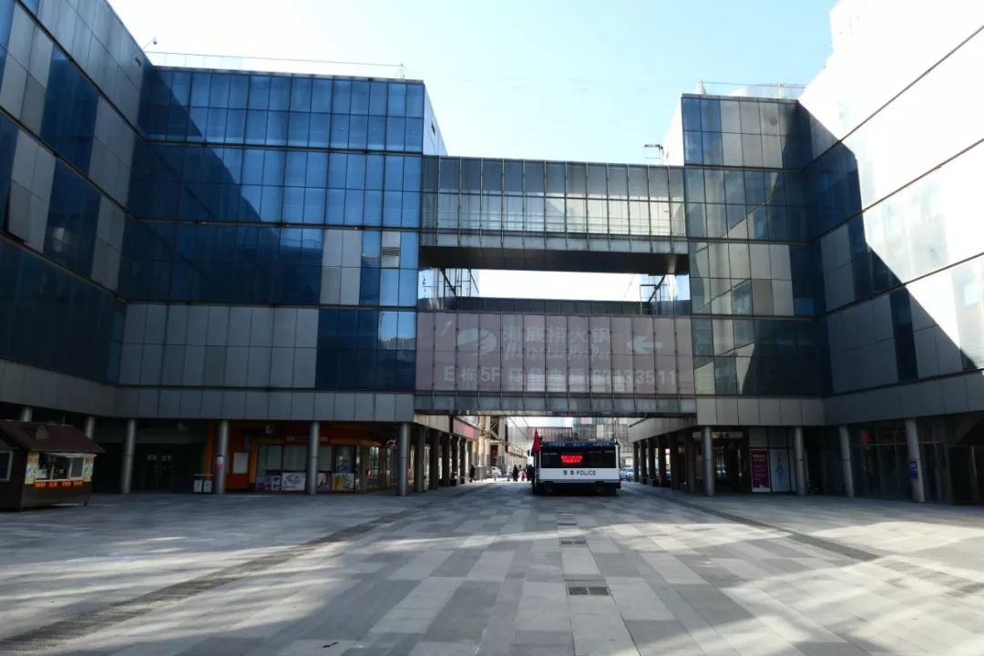 新贵抄底接旧盘