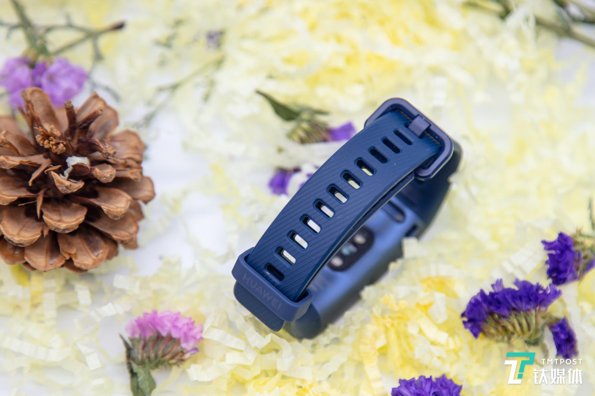 运动+健康+生活，手腕上的24小时助理，华为手环3 Pro评测 | 钛极客