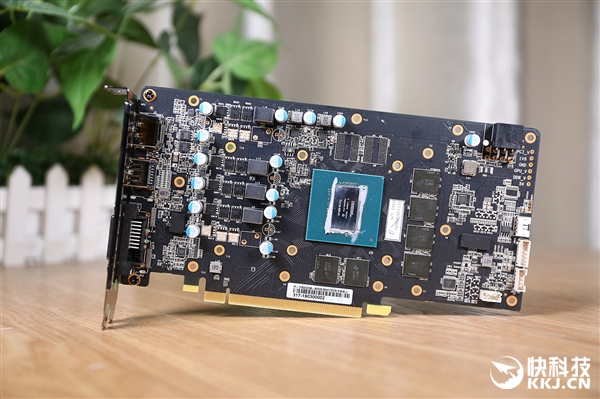 低调简约 影驰GTX 1660骁将拆解图赏