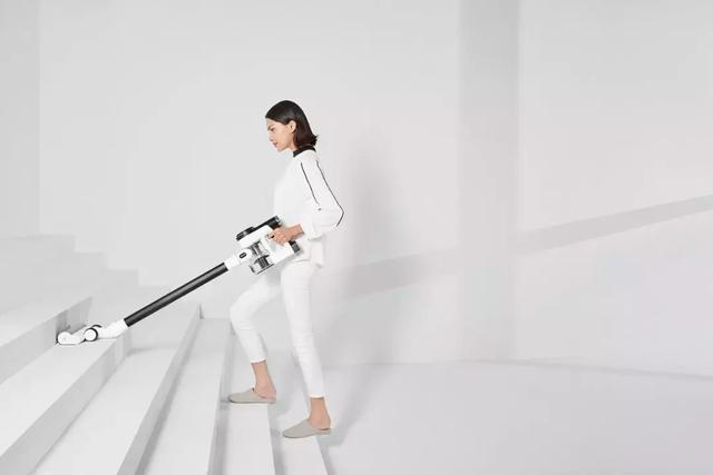 换块电池就能解决的问题，为什么还要插线充呢？