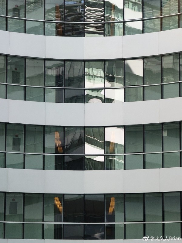 OPPO Reno标准版正式入网 十倍变焦样张令人